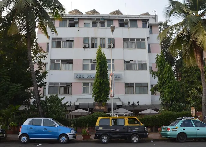 Sea Palace Hotel - Near Gateway Of India