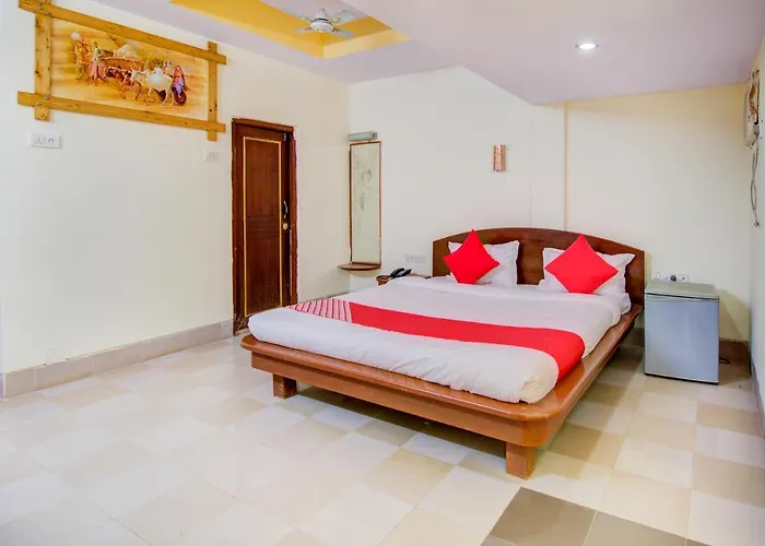 Oyo 66827 Island Club Resort