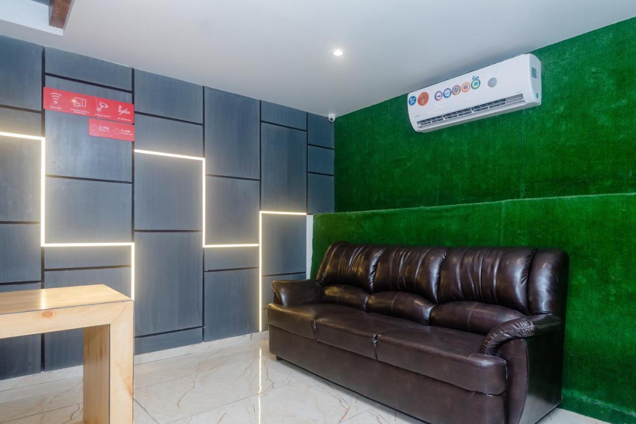 Hotel Riva International Goregaon- Near Nesco 3*