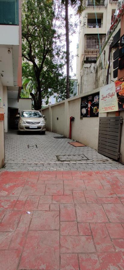 Hotel Landmark Residency 3*