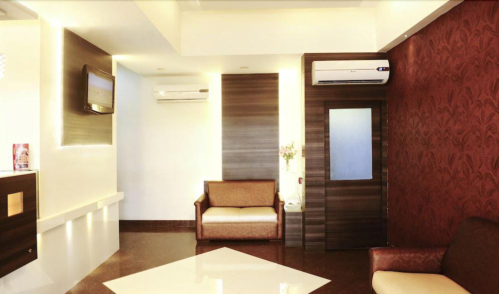Hotel Ace Residency