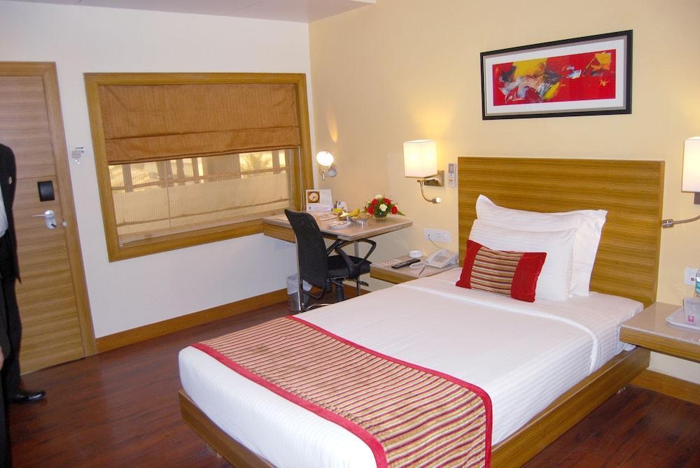 Hotel Heritage Formerly Known As Comfort Heritage 4*