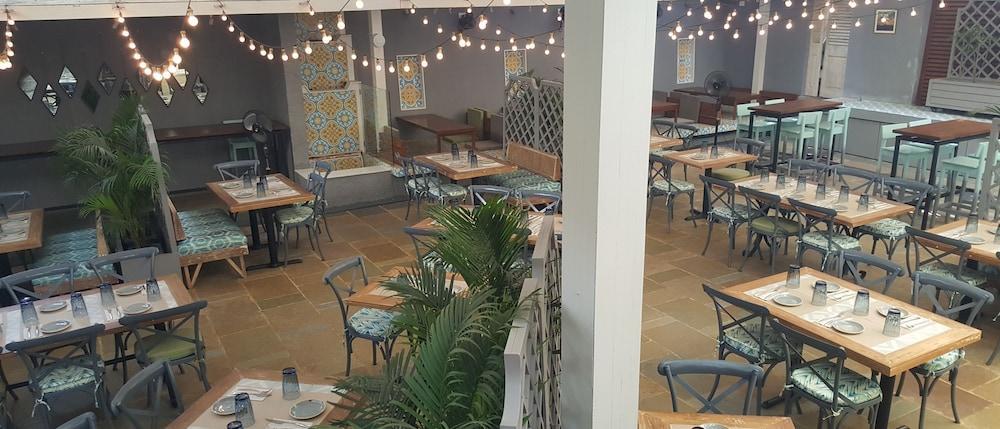 Le Sutra Hotel, Khar, Mumbai