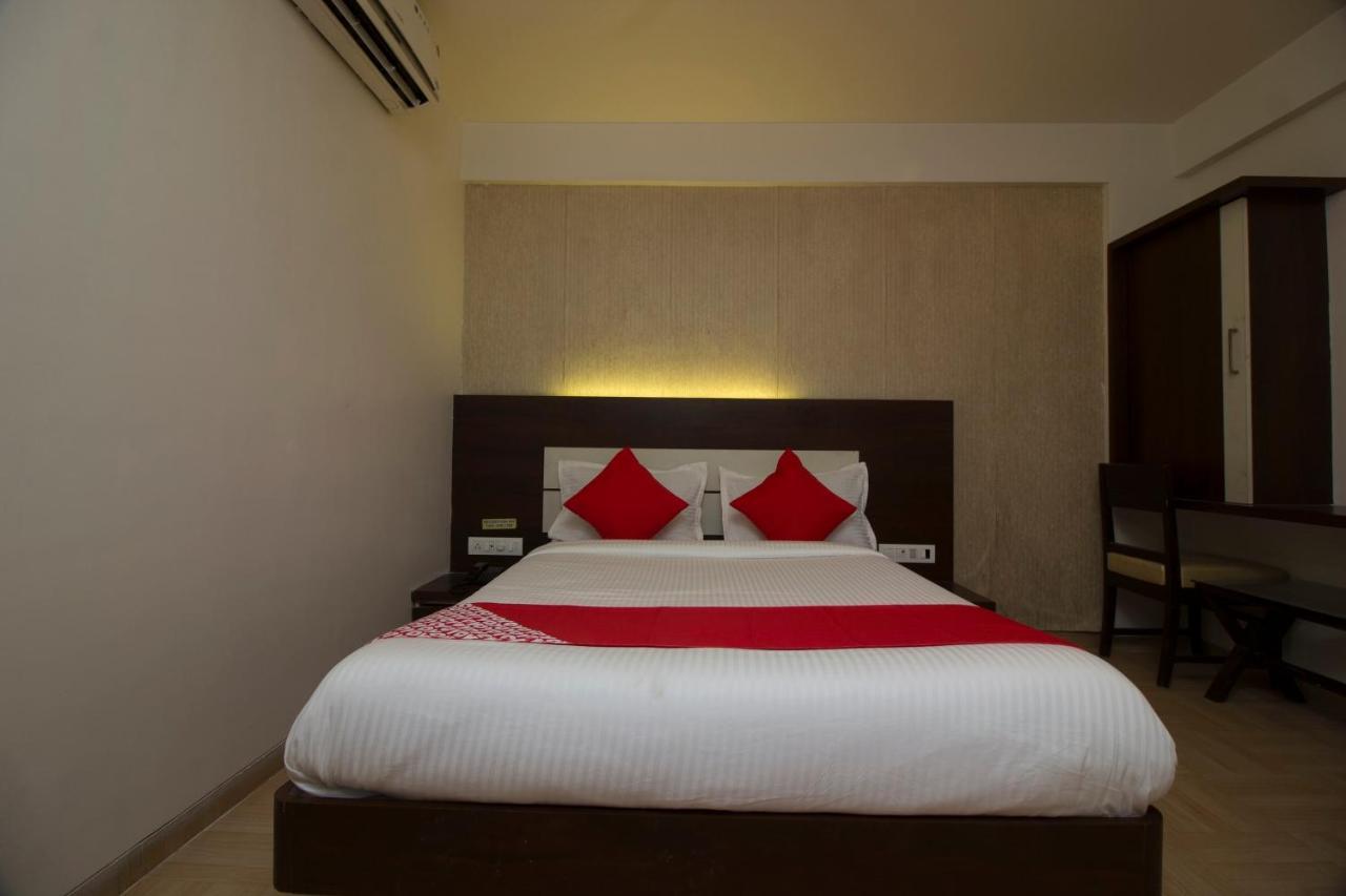 Oyo 37193 Vijay Sagar Deluxe Hotel 3*