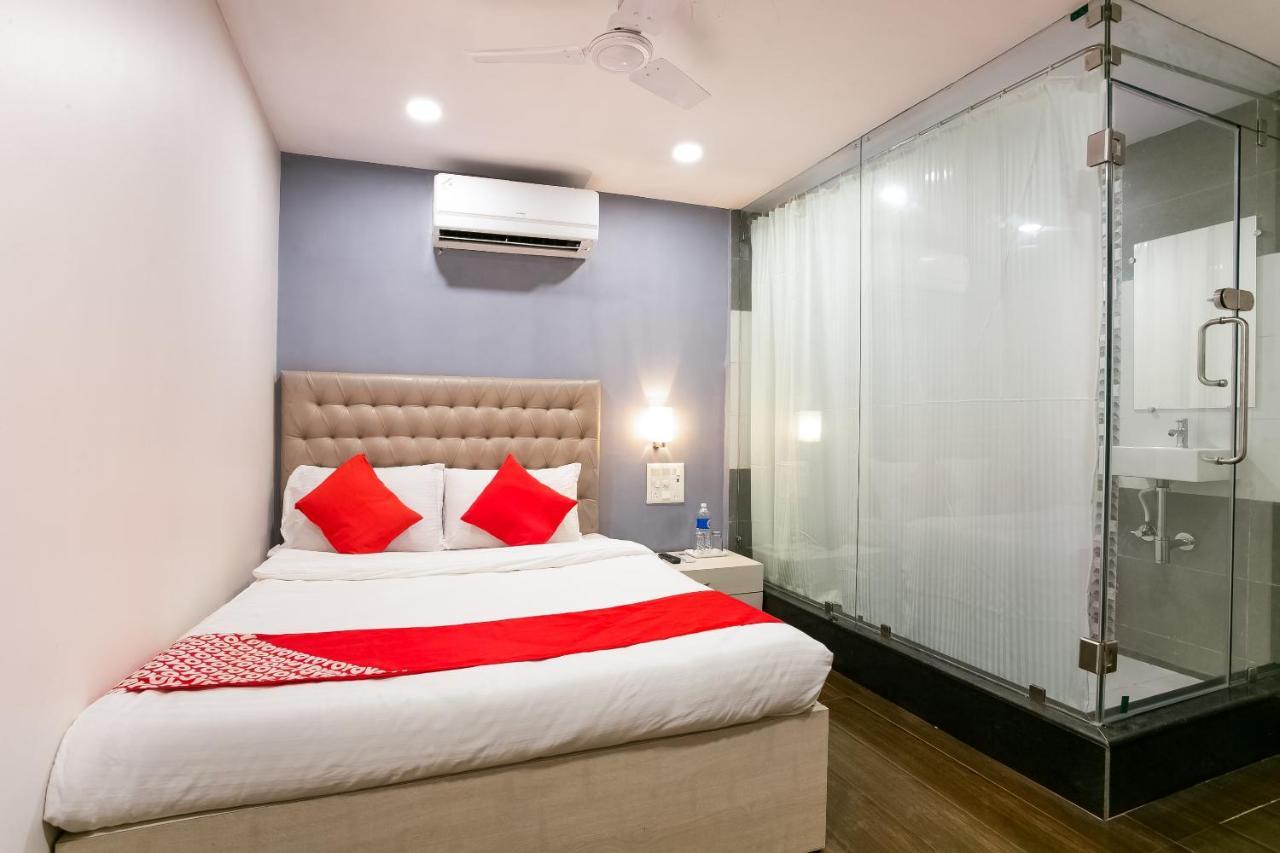 Hotel Oyo 62882 Palace