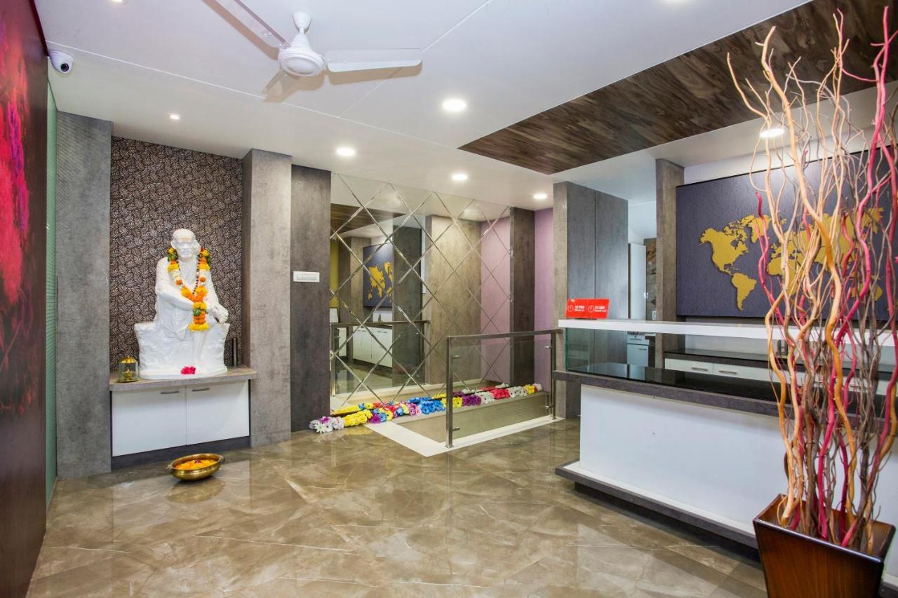 Hotel Oyo 29653 Royal 3*