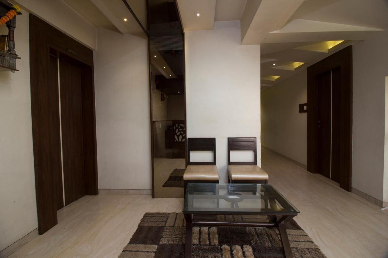 Oyo 37193 Vijay Sagar Deluxe 3*