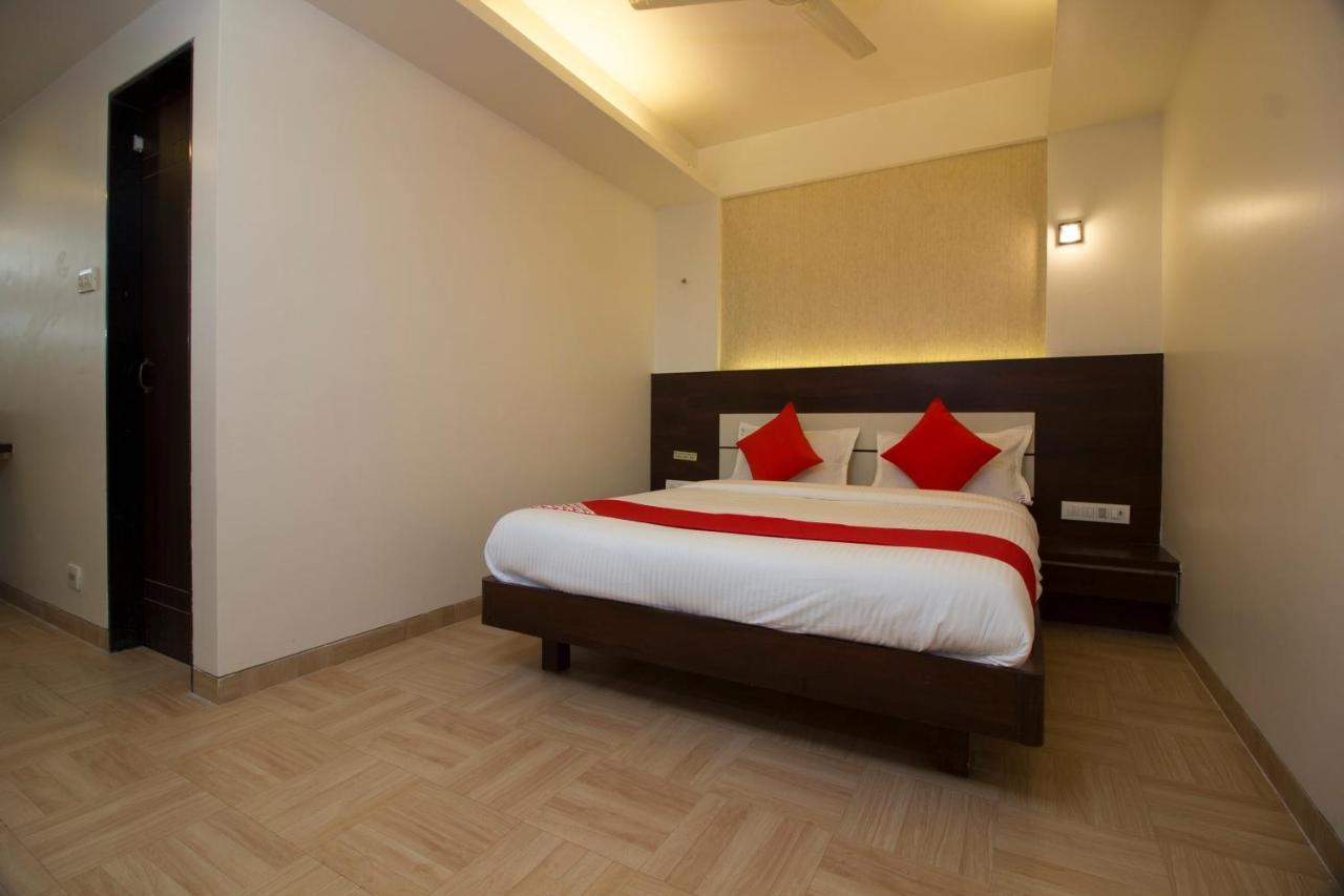 Oyo 37193 Vijay Sagar Deluxe Mumbai