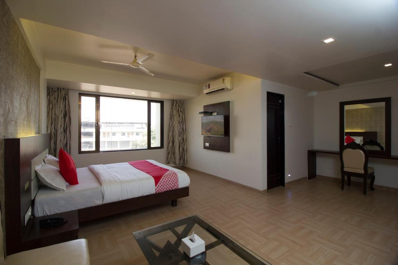 Hotel Oyo 37193 Vijay Sagar Deluxe Mumbai