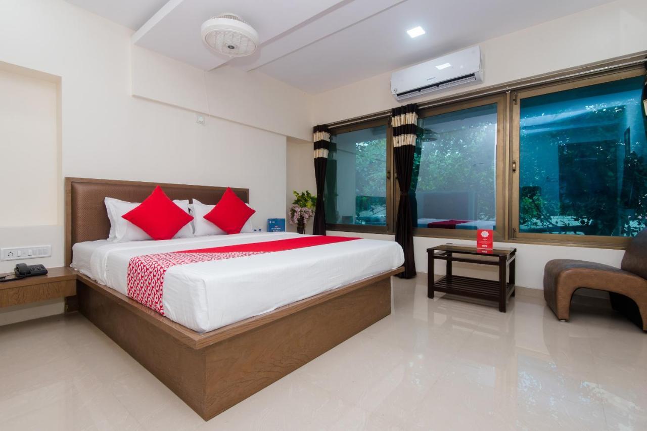 Oyo 13660 Cliff Hanger Mumbai