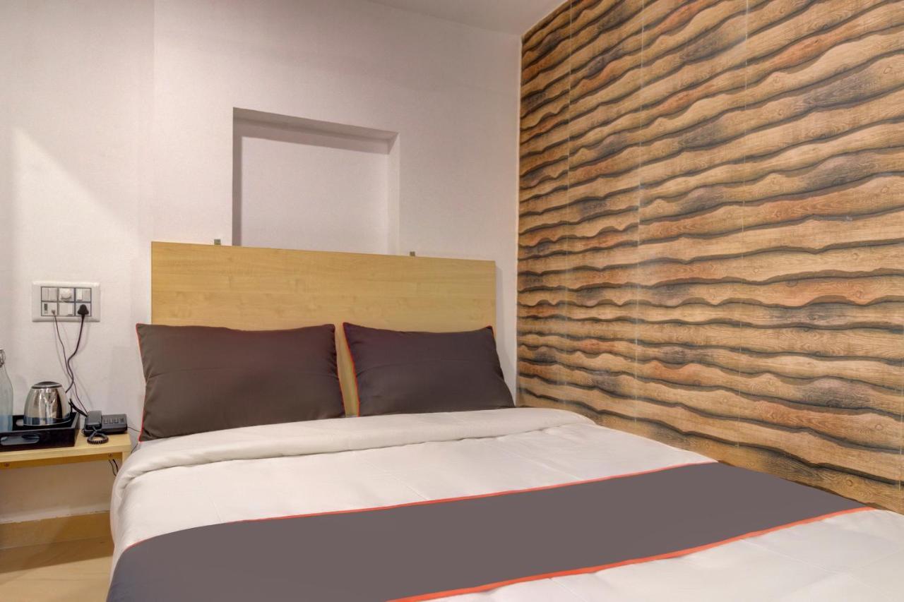 Collection O 50232 ULIFE HOTEL 4* Bombaim