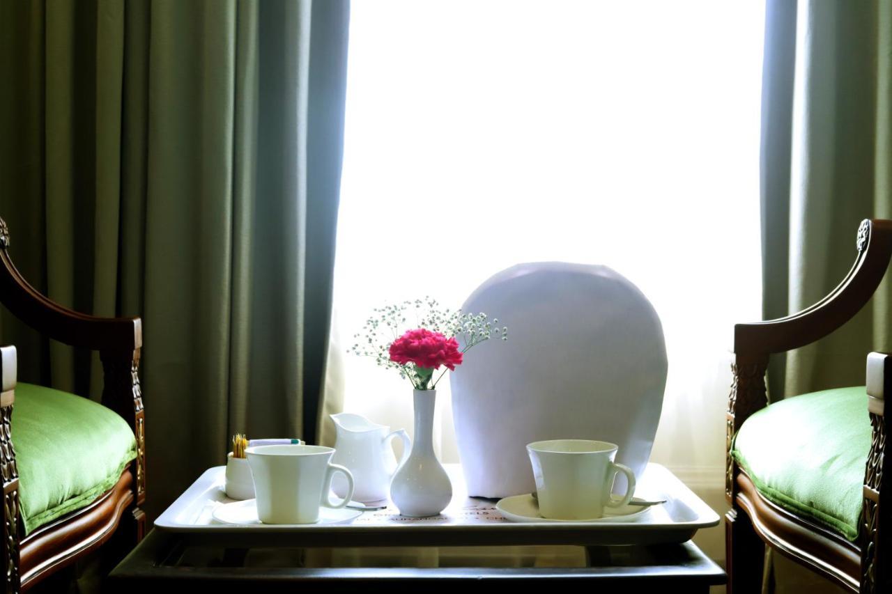 The Ambassador, Marine Drive, Hotel Mumbai