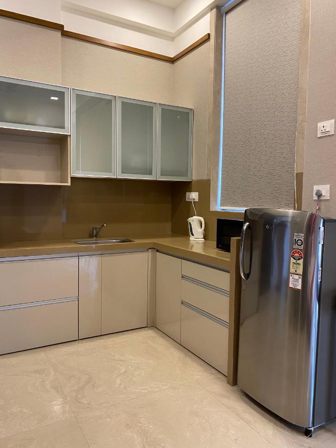 Theory9 Premium Service Khar Apartamento