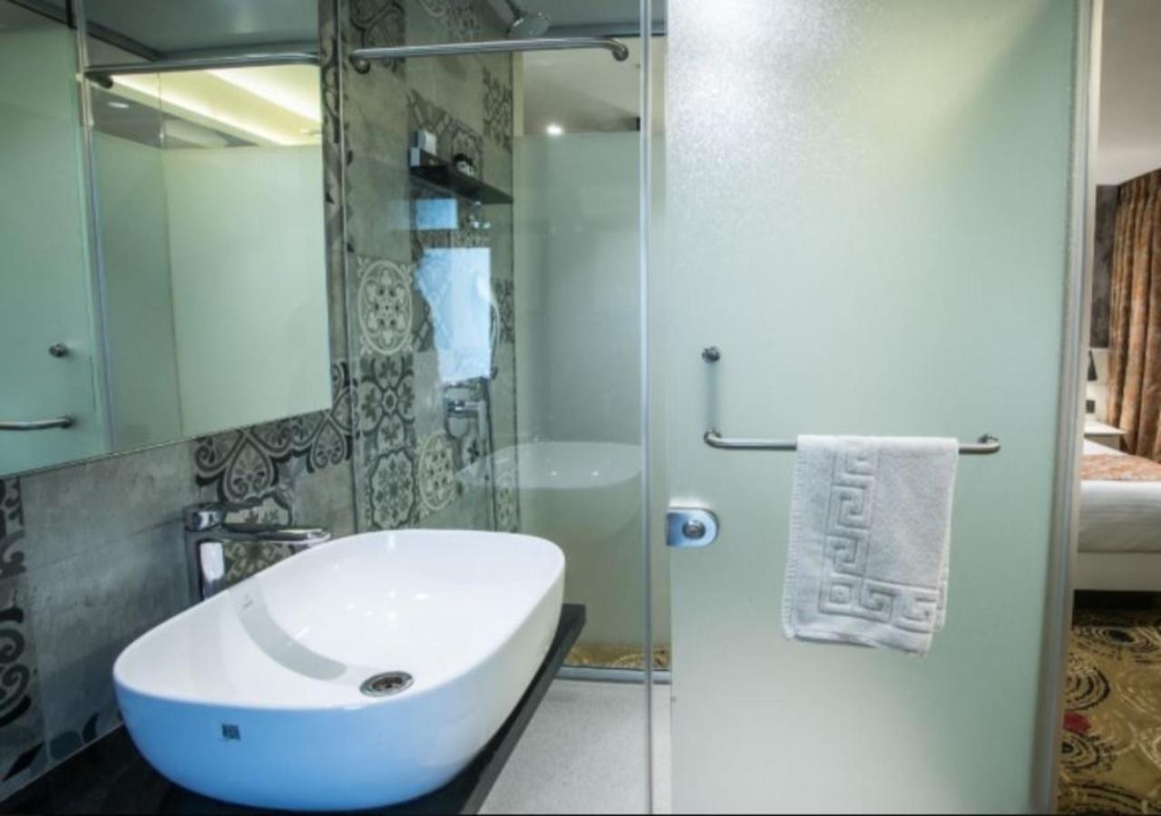 Hotel Bindra's Supremacy Andheri Midc