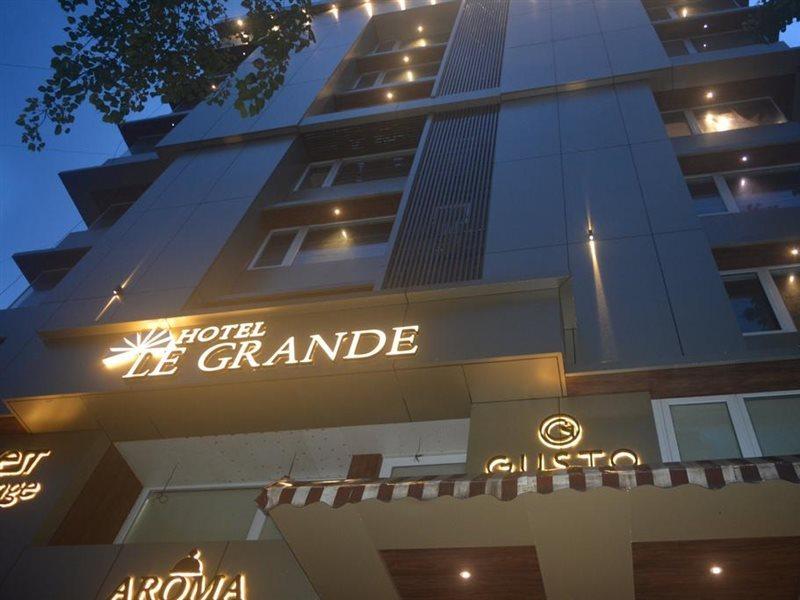 Hotel Le Grande - International Airport Mumbai