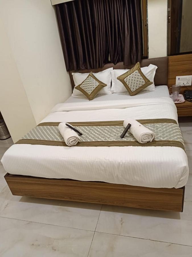Hotel Ashyana - Near To Grant Road Station