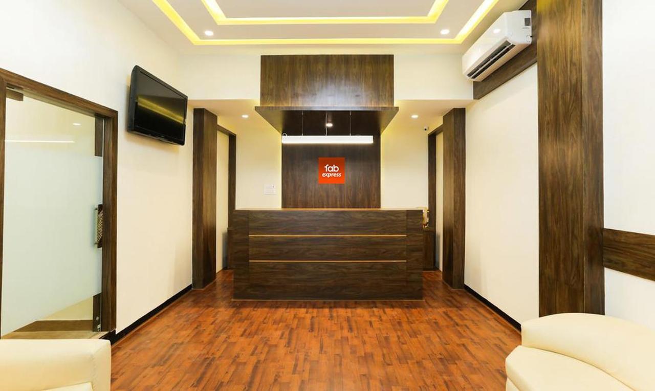 Hotel Fabexpress Golden Tulipz 3*