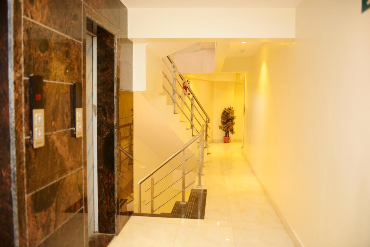 Hotel Ashyana - Near To Grant Road Station