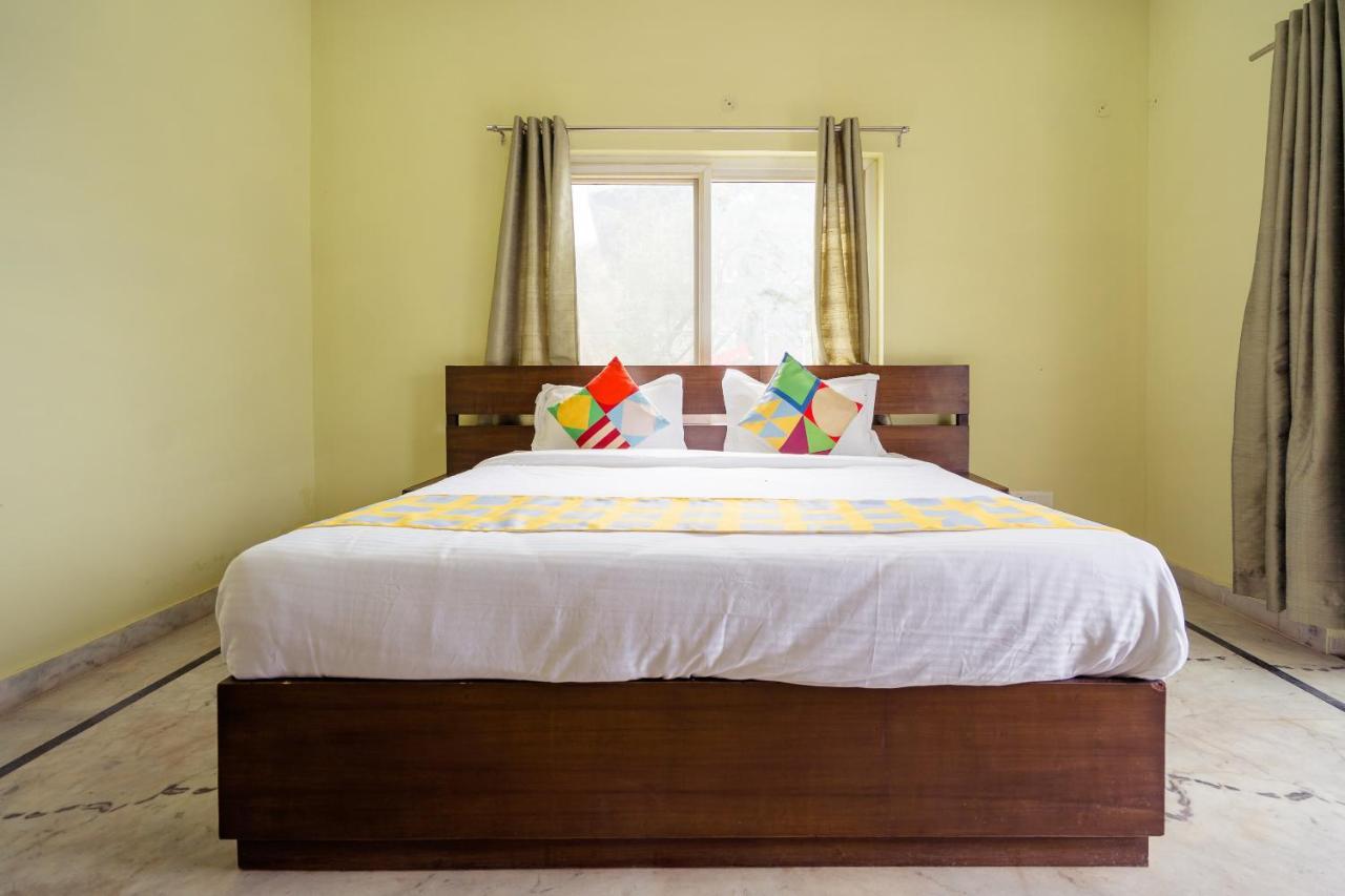 Spot On 40739 Nandi Palace Spot Guest house Mumbai