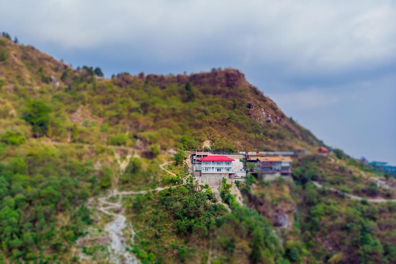 Spot On 40739 Nandi Palace Spot Guest house 3*