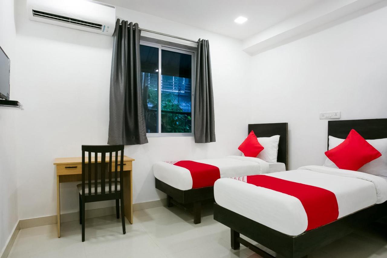 Hotel Oyo Flagship 77192 Shangrila Nehru Road