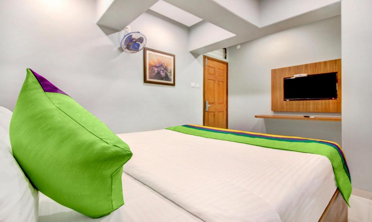 Hotel Treebo Cruz Royale Santacruz West 3*