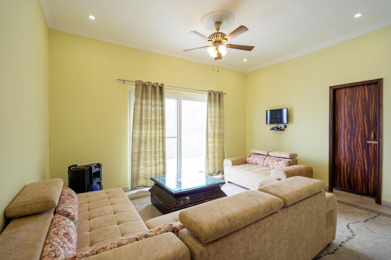 Spot On 40739 Nandi Palace Spot