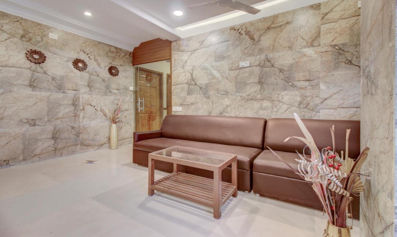 Treebo Cruz Royale Santacruz West Hotel Mumbai