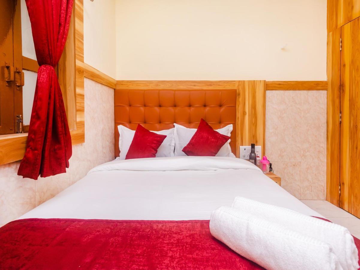 Hotel Aman Near Cst Mumbai