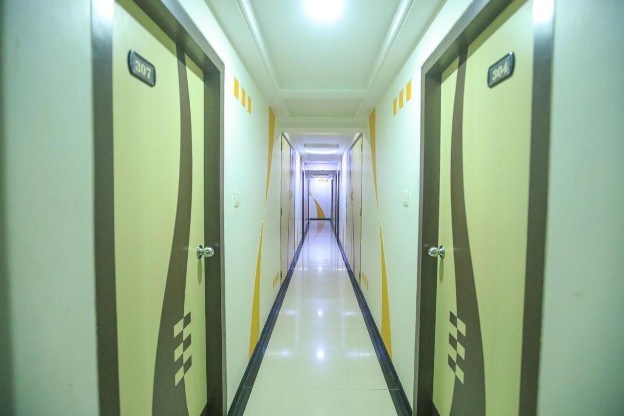 Mid Town Hotel 2*