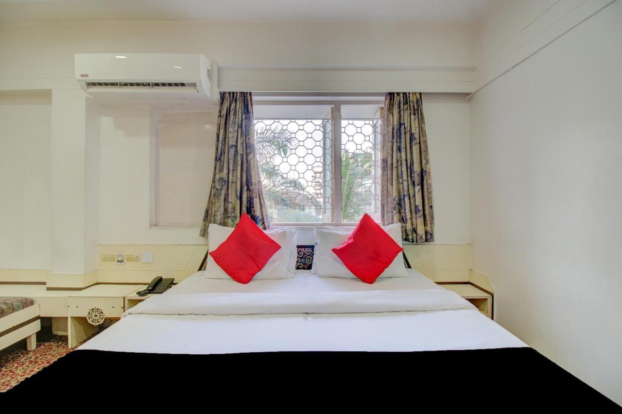 Hotel Capital O 76484 Balwas International