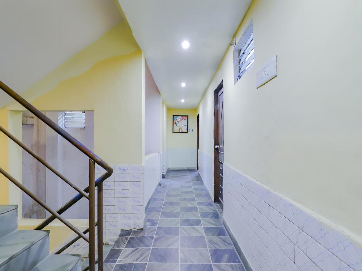Oyo 80295 Basera Hotel