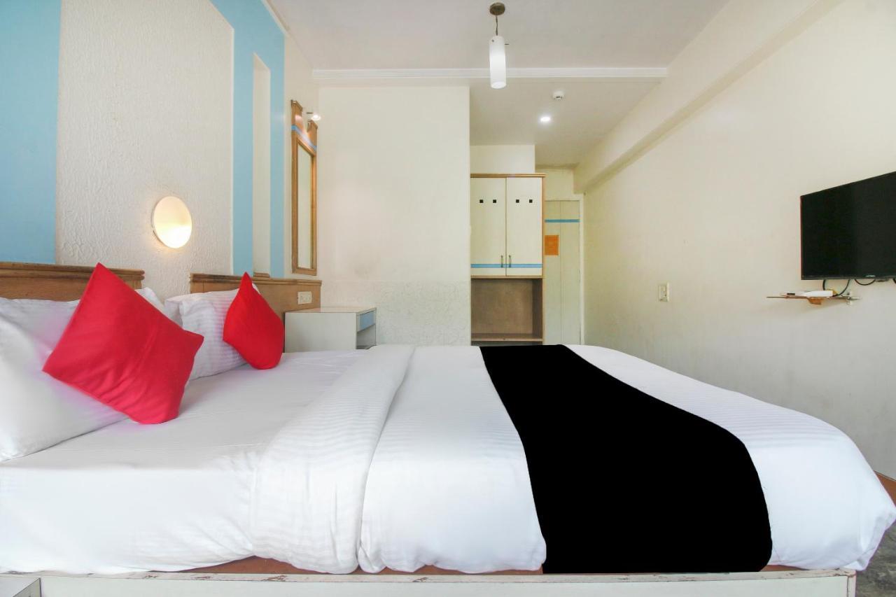 Hotel Vaccinated Staff- Capital O75414 Dream Residency
