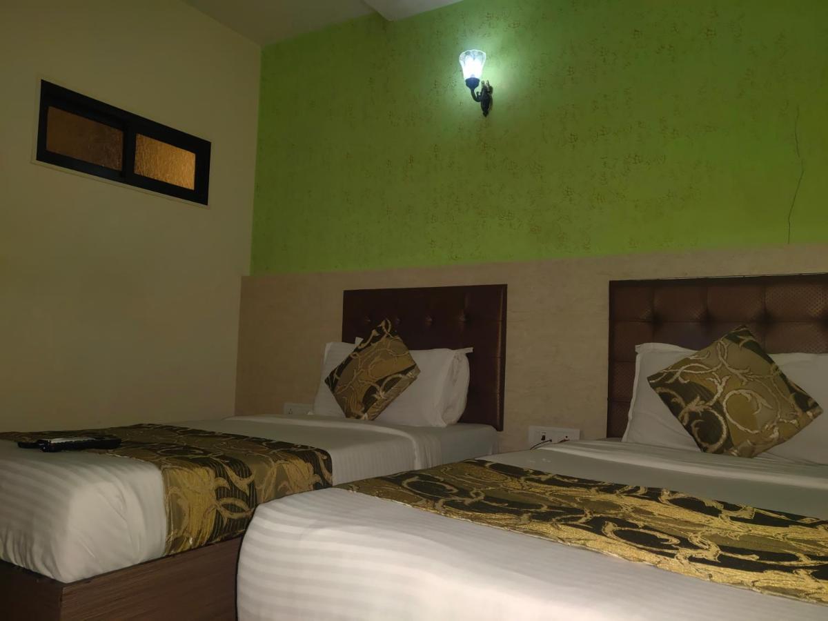 Hotel Golden Nest Popular Residency