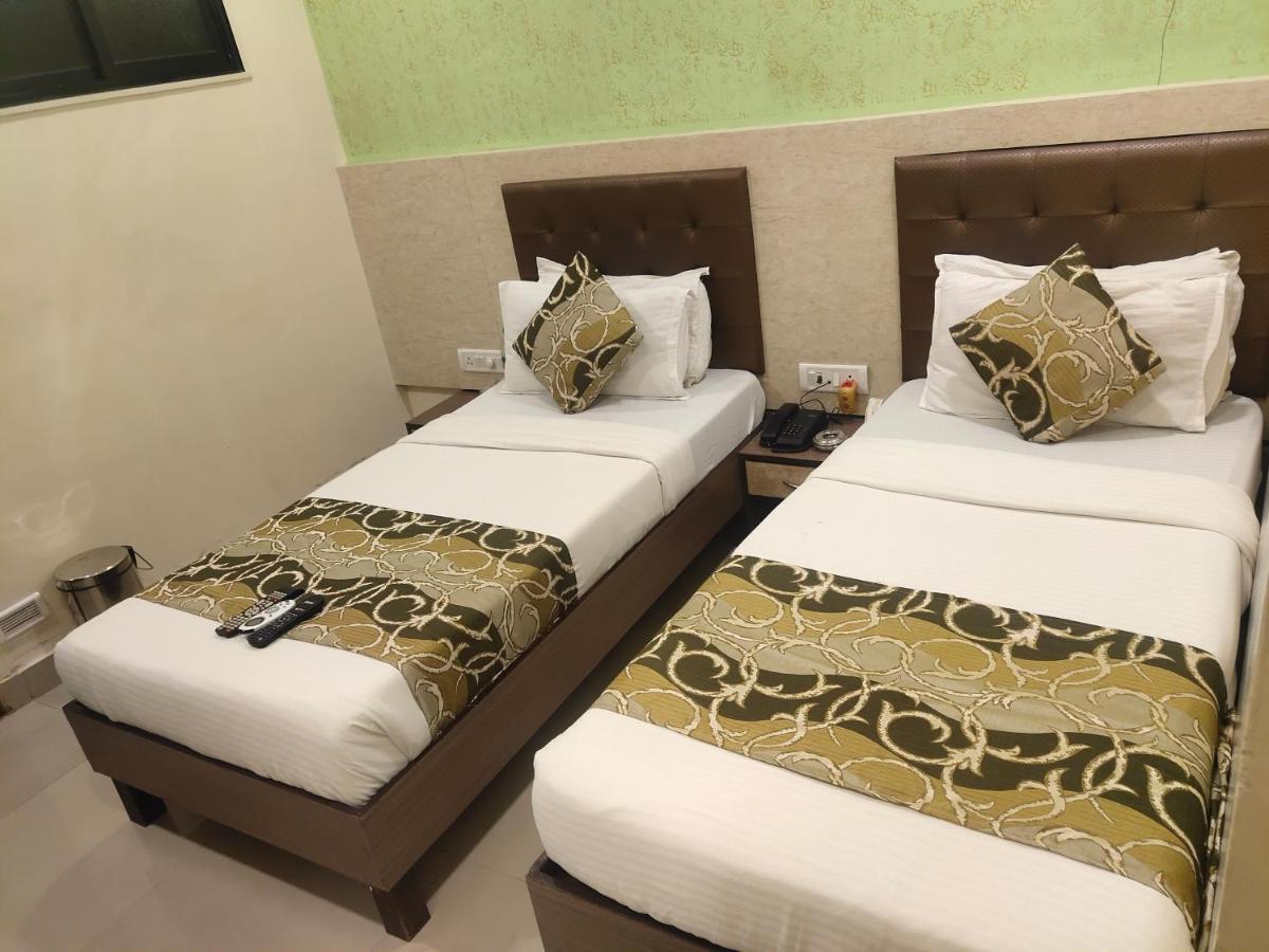 Golden Nest Popular Residency Hotel 2*