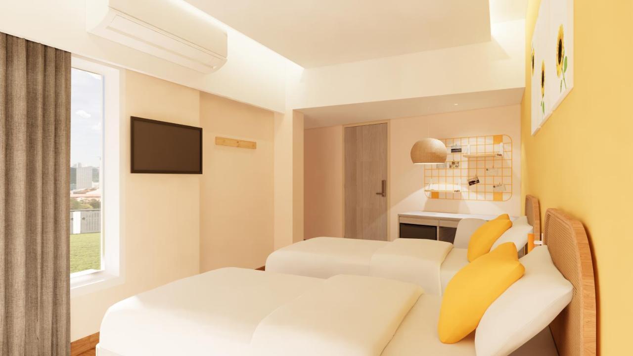 Hotel Bloom - Juhu Mumbai