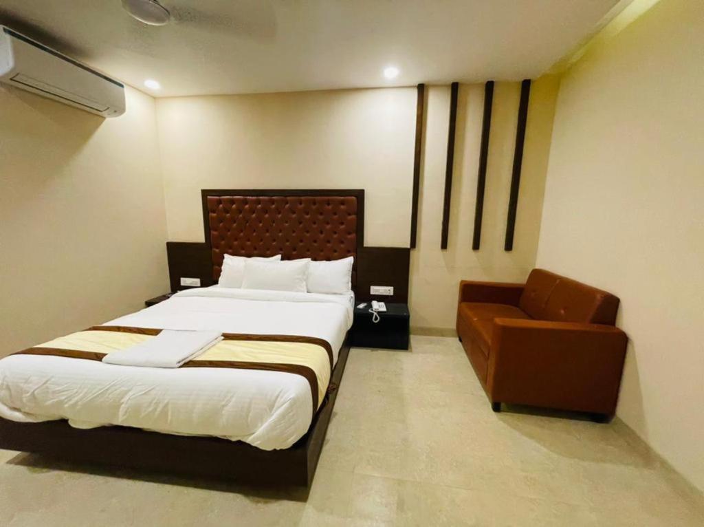Hotel New 3*