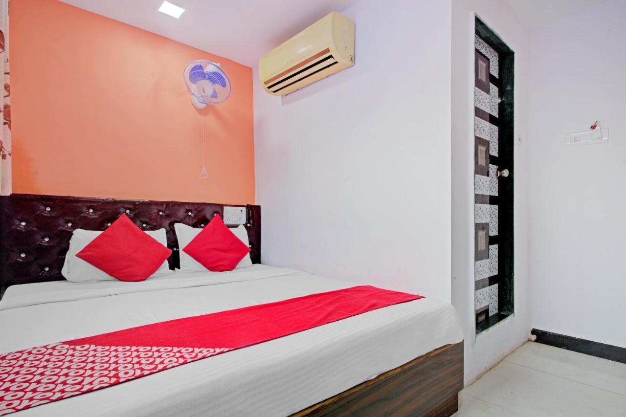 Oyo 81092 Hotel Simla House 3* Mumbai