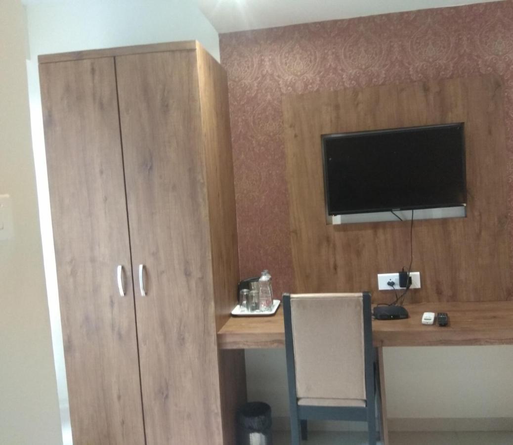 Hotel West Blue Bombaim