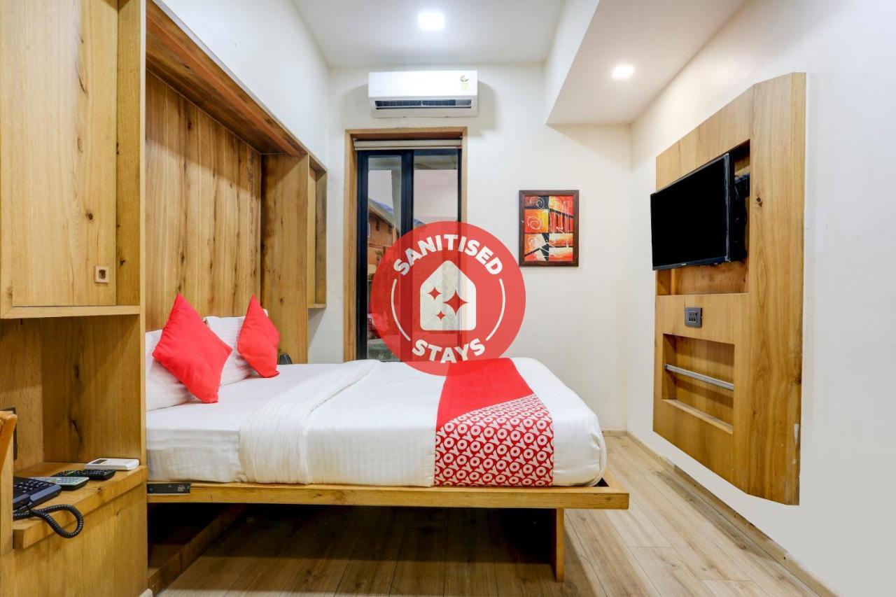 Oyo 81549 Hotel Elegance Nx