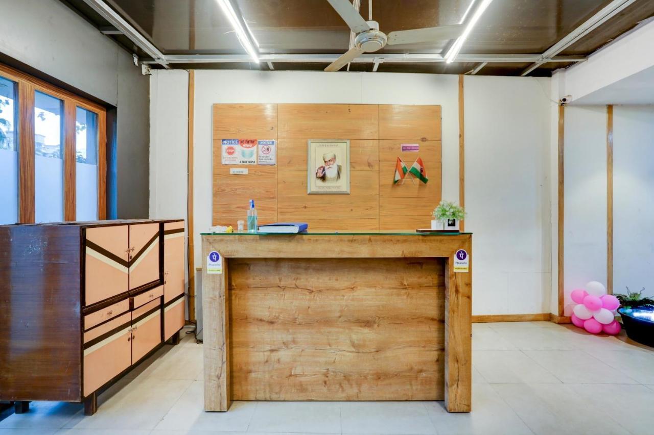 Oyo 81549 Hotel Elegance Nx Mumbai