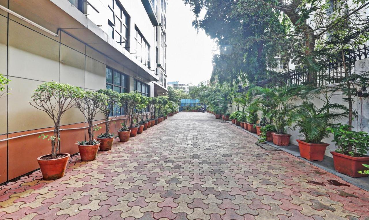 Hotel Treebo Trend Bandra Mumbai