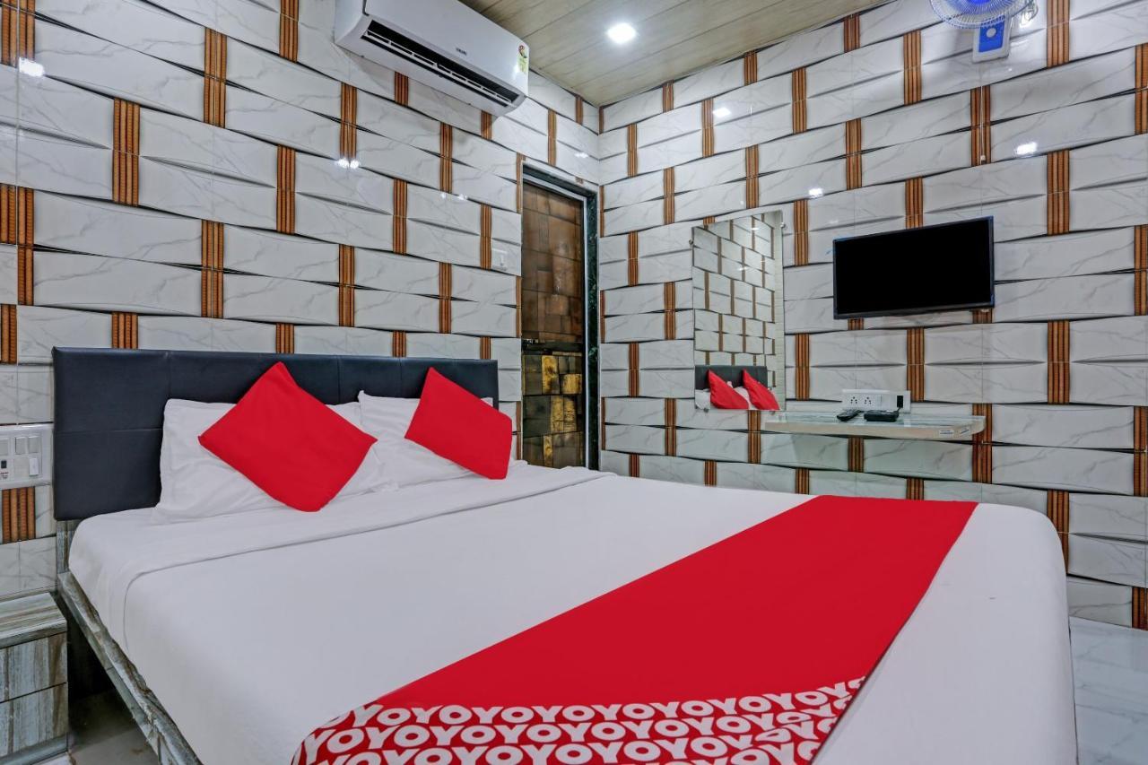 Oyo 82580 Taj Residency Lodging And Boarding Mumbai