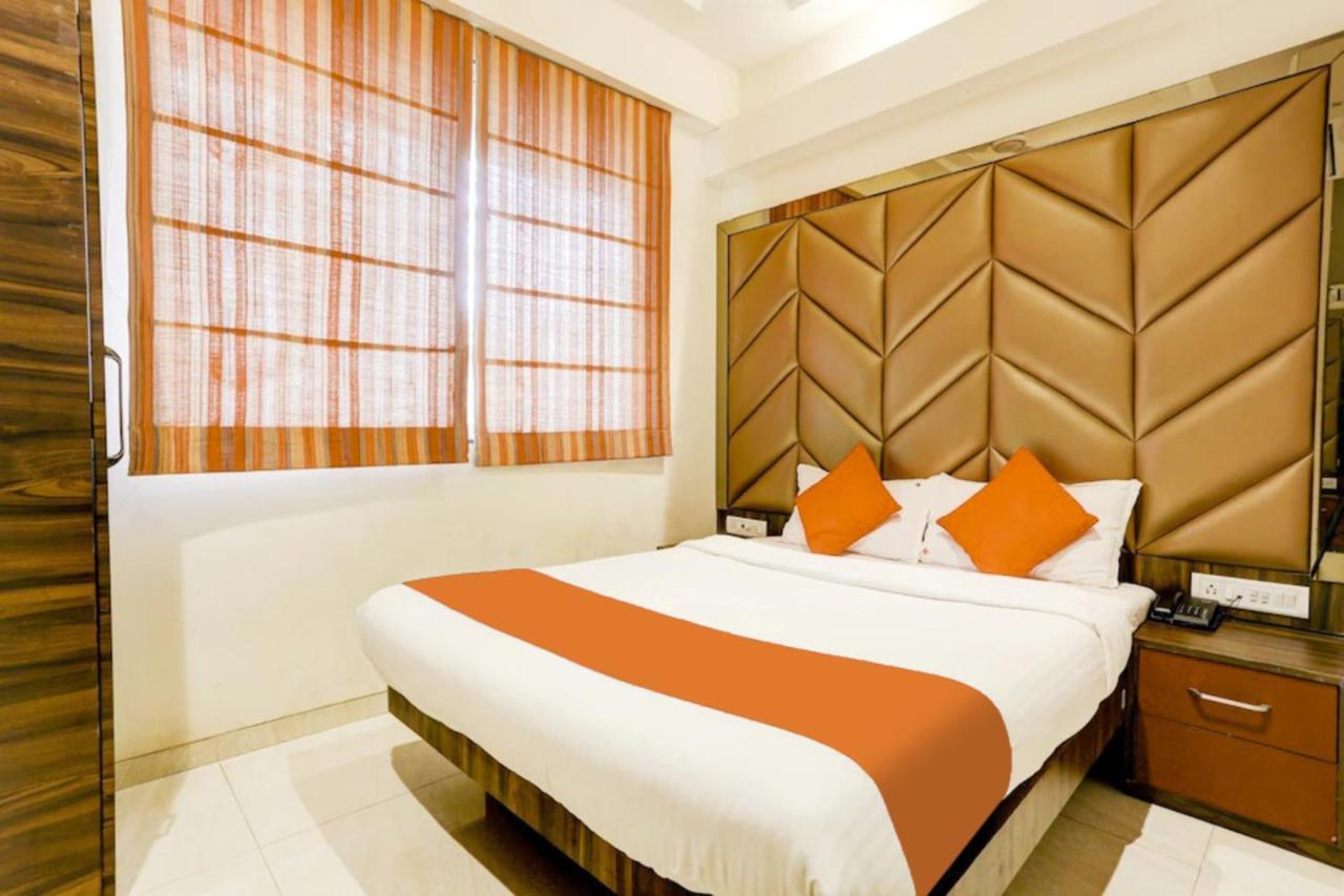 Hotel Fabexpress Victoria Grand 3*