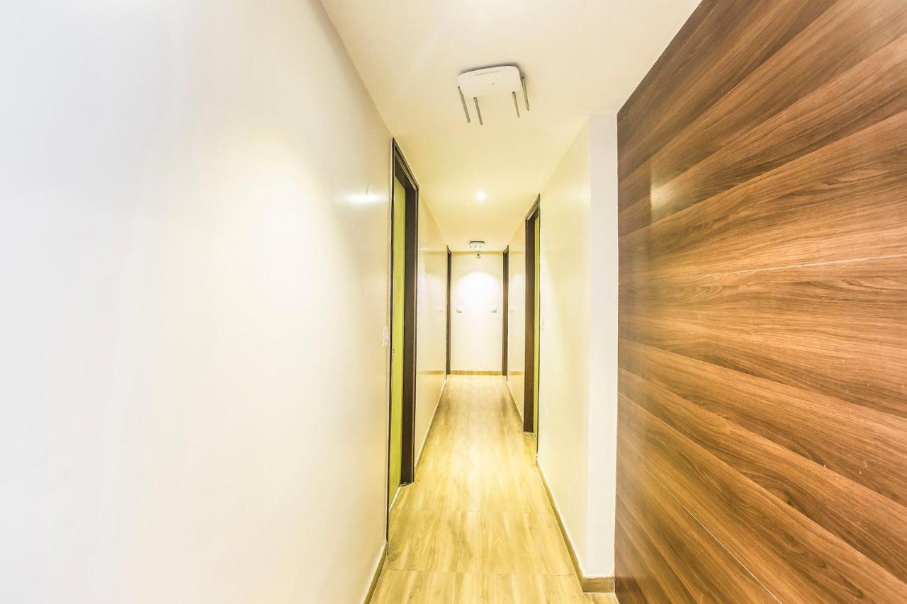 Hotel Fabhotel Regal International 3*