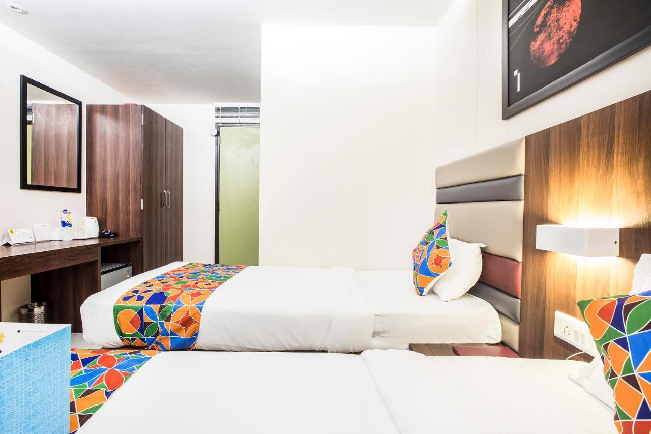 Fabhotel Regal International Bombaim