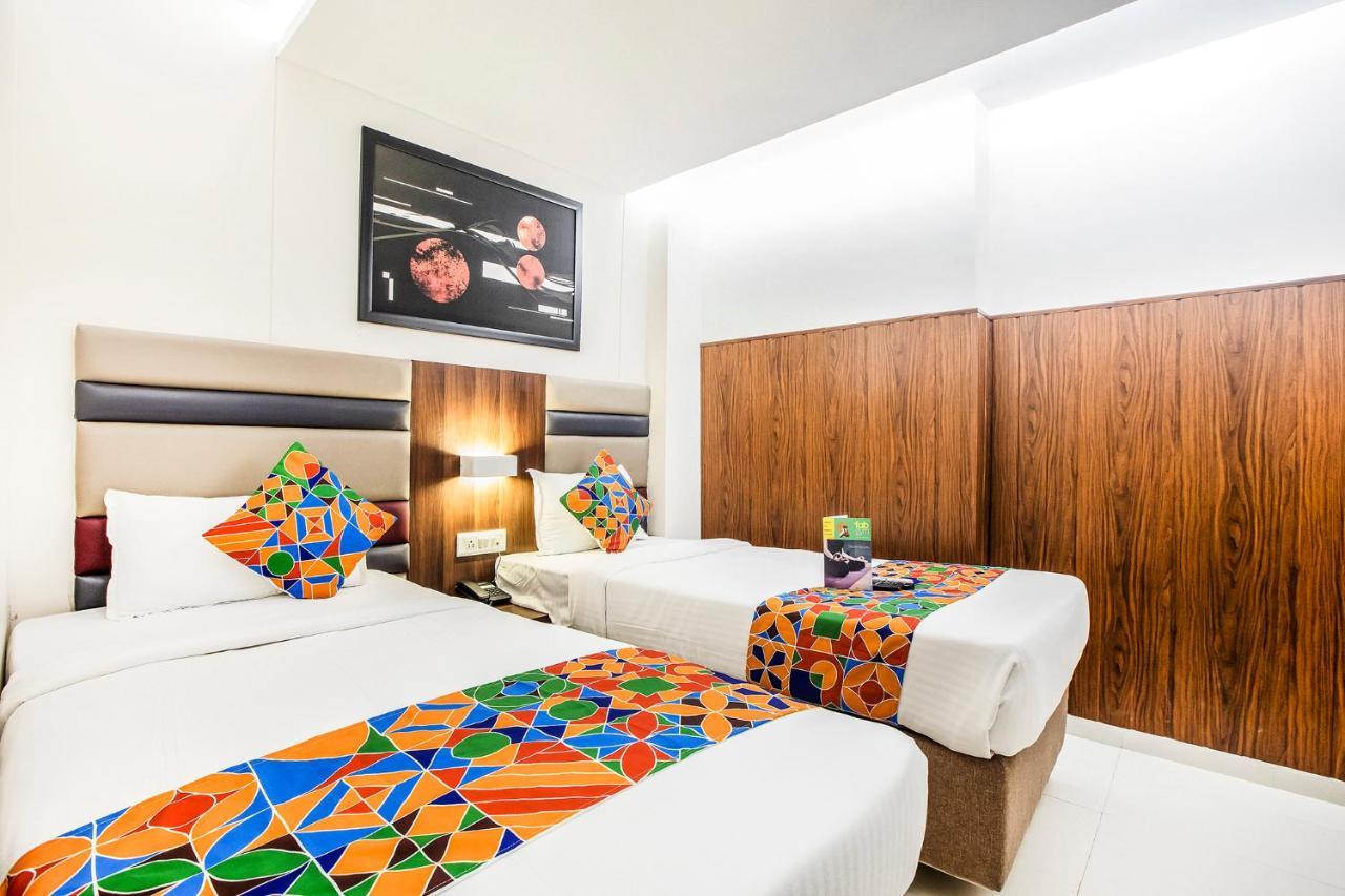 Hotel Fabhotel Regal International Bombaim