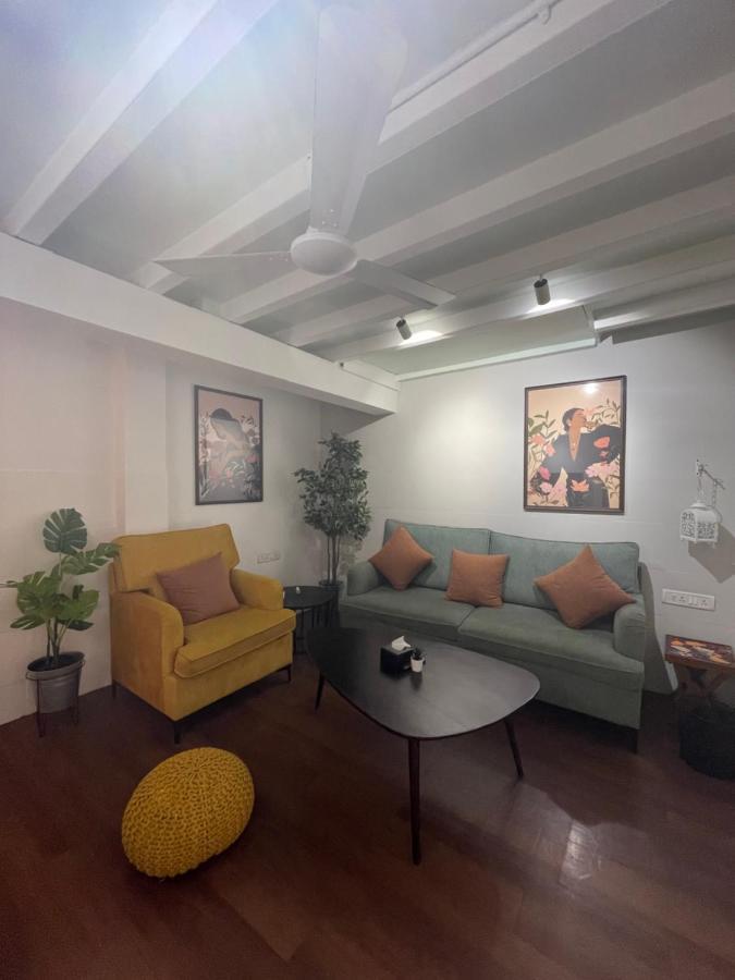 Sofia 1bhk Khar W By The Company