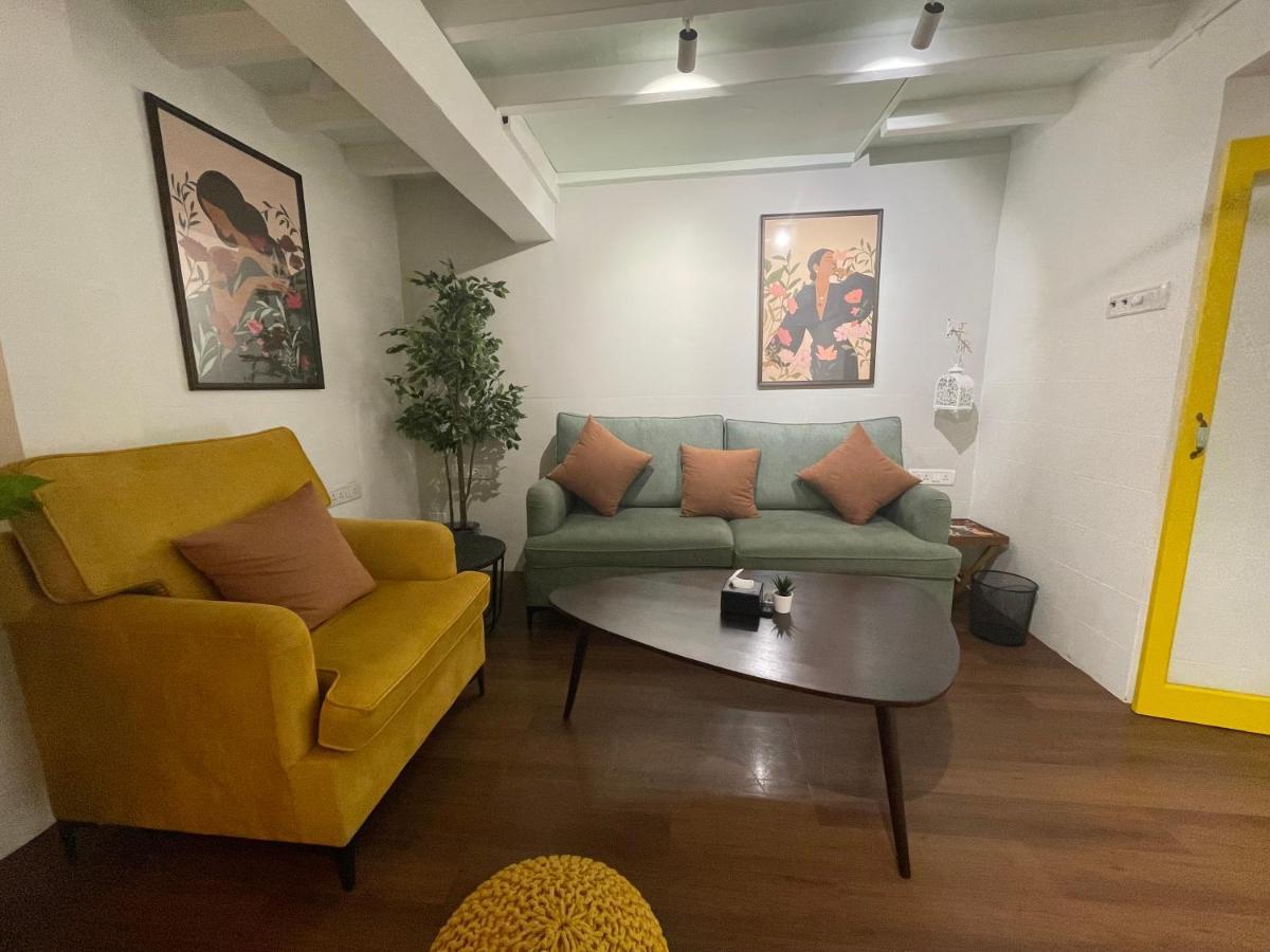 Sofia 1bhk Khar W By The Company Apartment Mumbai