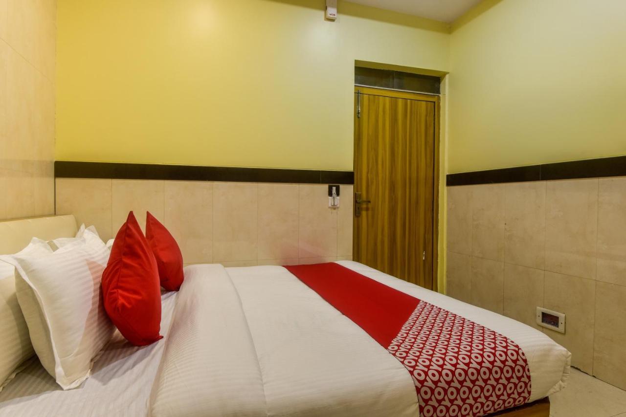 Oyo 69199 Swapna Hotel Bombaim